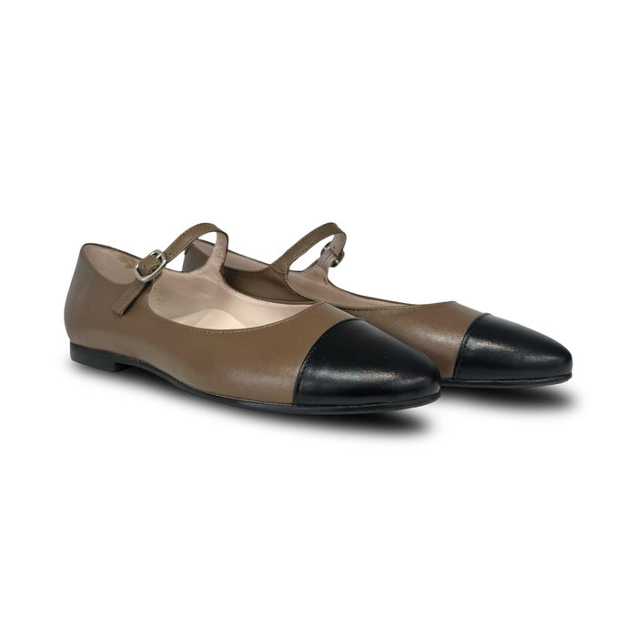 Beberlis Taupe Black Cap Mary Jane