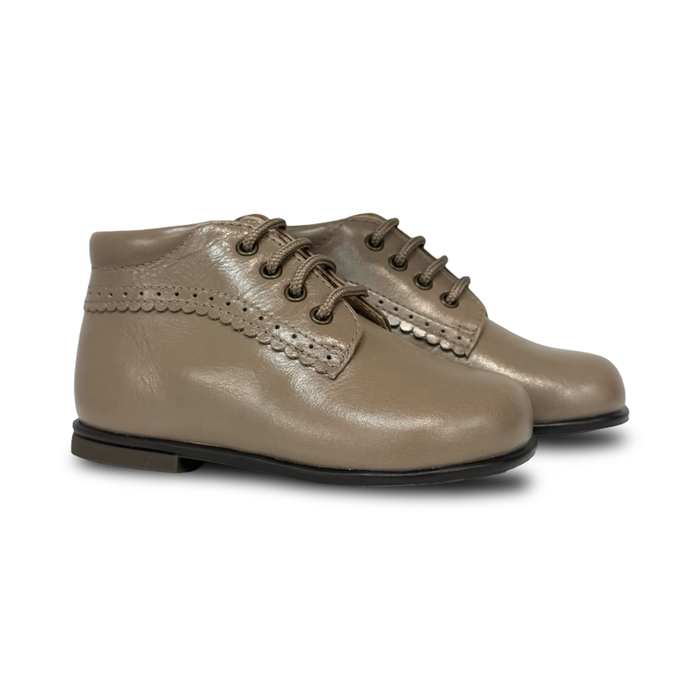 Beberlis Taupe Scalloped Baby Bootie