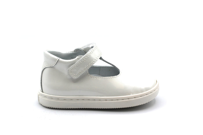 Beberlis White Patent Velcro T-strap