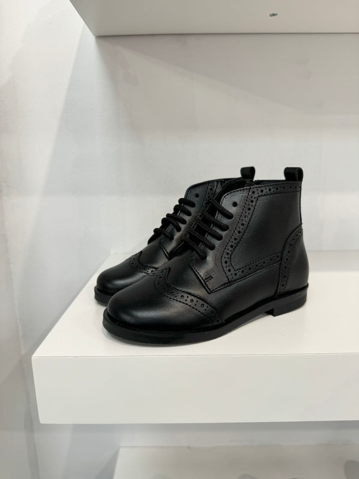 Don Louis Black Wingtip Boot